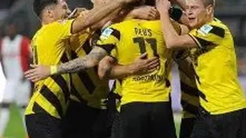 “狼群锐意主场征途，纽卡斯尔客场挑战能否破局？巅峰对决：攻守之间的激战风云！”