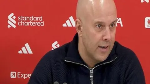 英格兰队首秀待启：图赫尔首战海报正式亮相