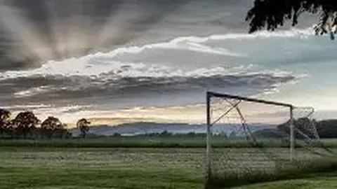 诺丁汉森林富勒姆半场战平，内科威廉斯桑德贝格染黄